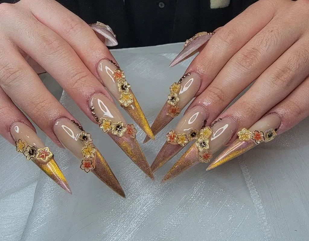 A2Z Nails & Lashes @Mineral — Nail salon in Littleton
